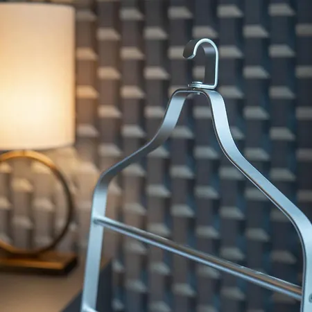 Apartment Prestige Xl Full-home Near City Center And Park